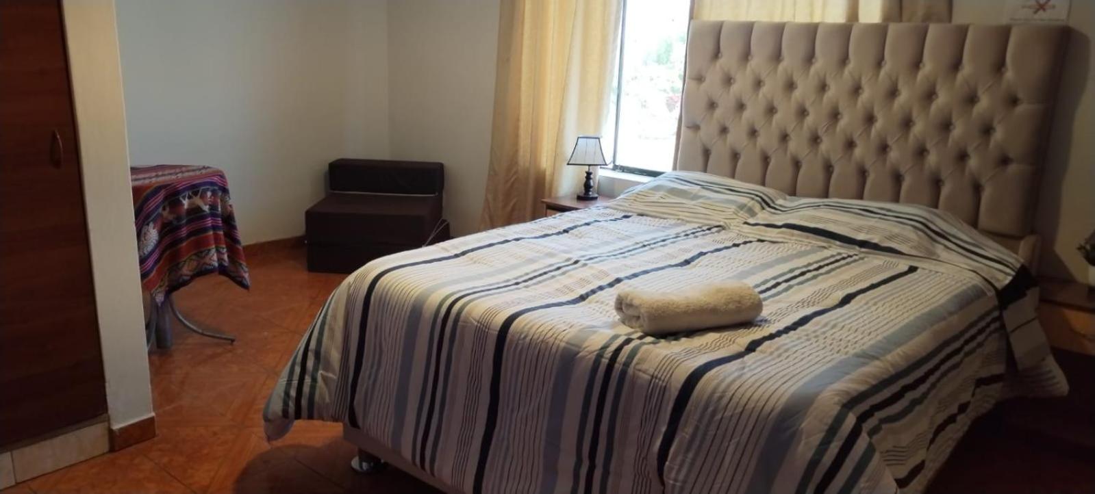 Hostal Turistico El Cajamarquez Лима Экстерьер фото